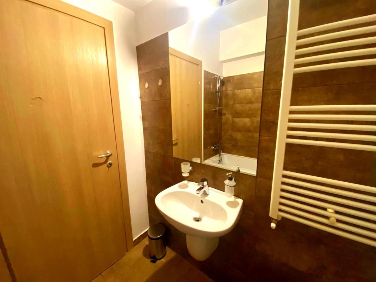 Bellagio - Cozy With Free Gym Apartment *